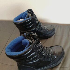 NWT Women COUGAR Wahoo Waterproof Lace-Up Boots Primaloft Insulated Lug Size 6
